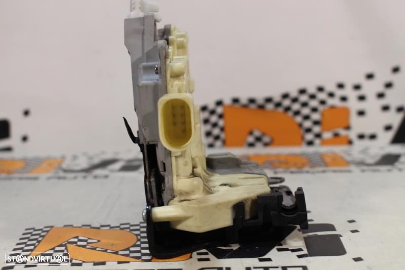 Fecho Da Porta Frente Esquerda Volkswagen Passat Variant (3C5)  3C2837 - 3