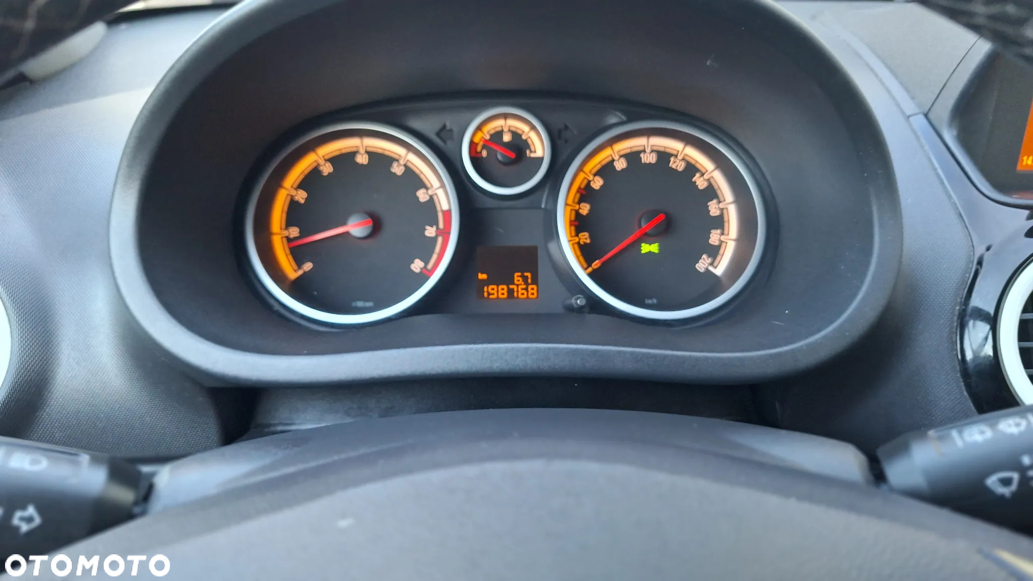 Opel Corsa 1.4 16V Sport - 18
