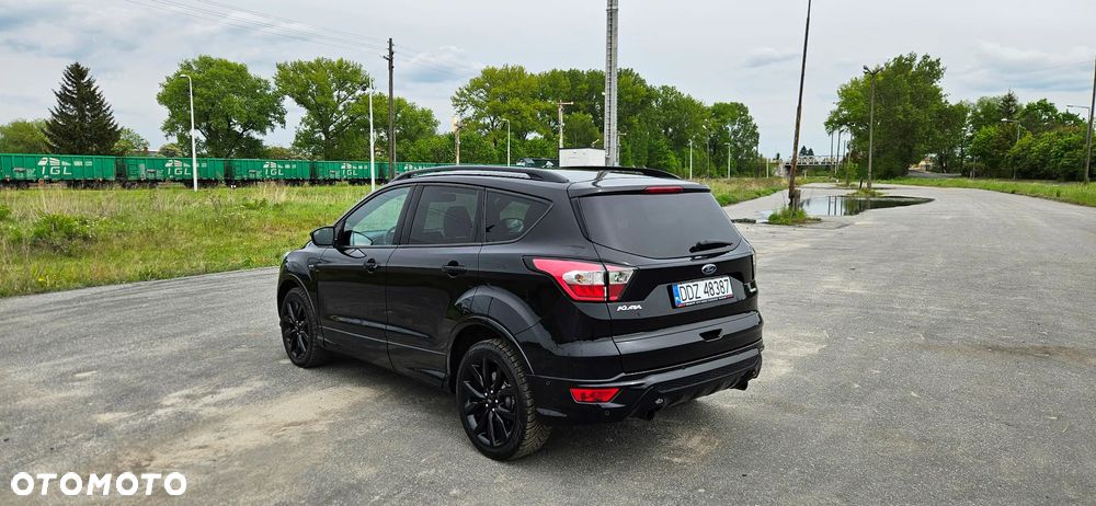 Ford Kuga 1.5 EcoBoost 2x4 ST-Line - 19