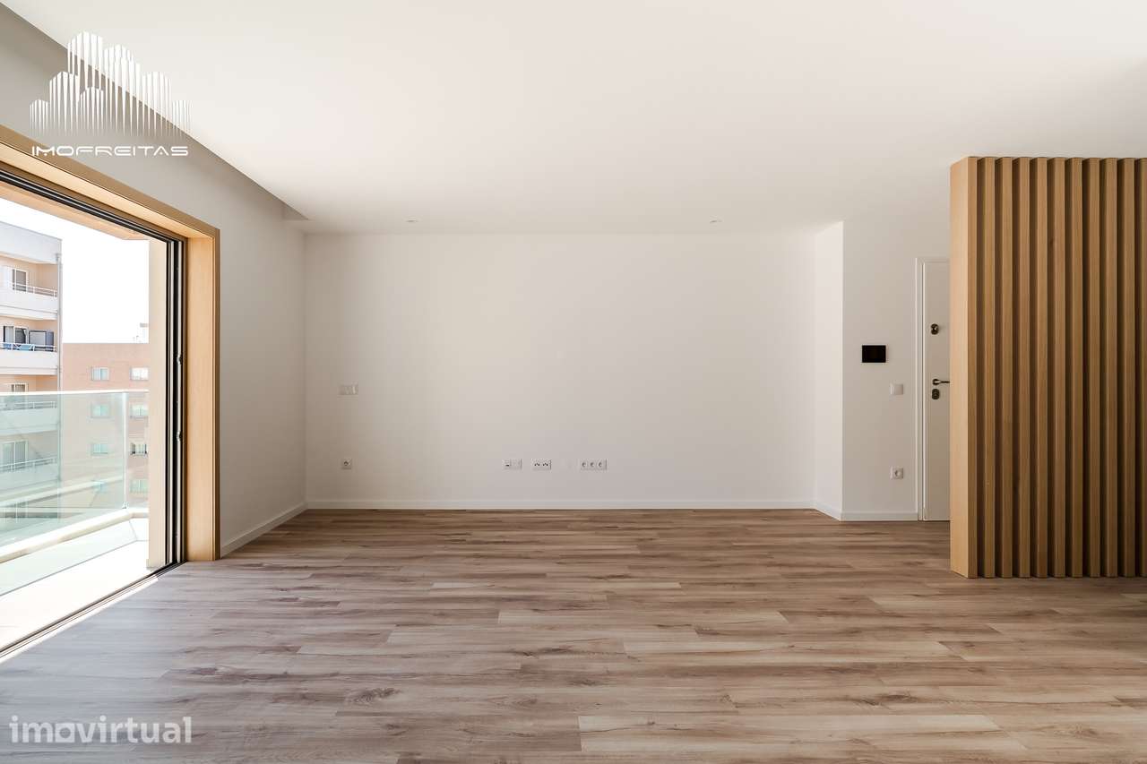 Apartamento T2 Novo com Garagem Fechada para 2 Carros - Grande imagem: 5/25