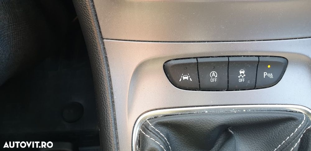 Opel Astra 1.6 D Start/Stop Business - 13