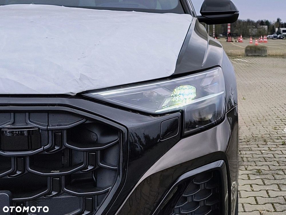 Audi Q8 - 13