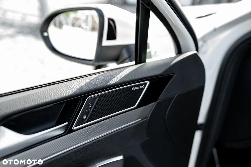 Volkswagen Passat Variant 2.0 TSI (BlueMotion Technology) 4Motion DSG Highline - 17