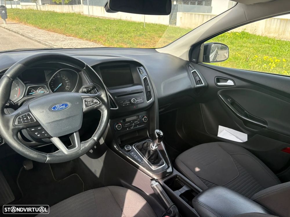 Ford Focus SW 1.5 TDCi Titanium - 4