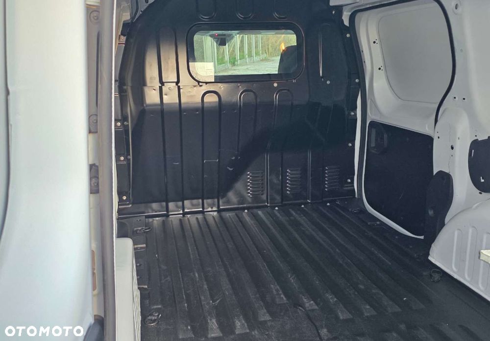 Renault Express Van - 29
