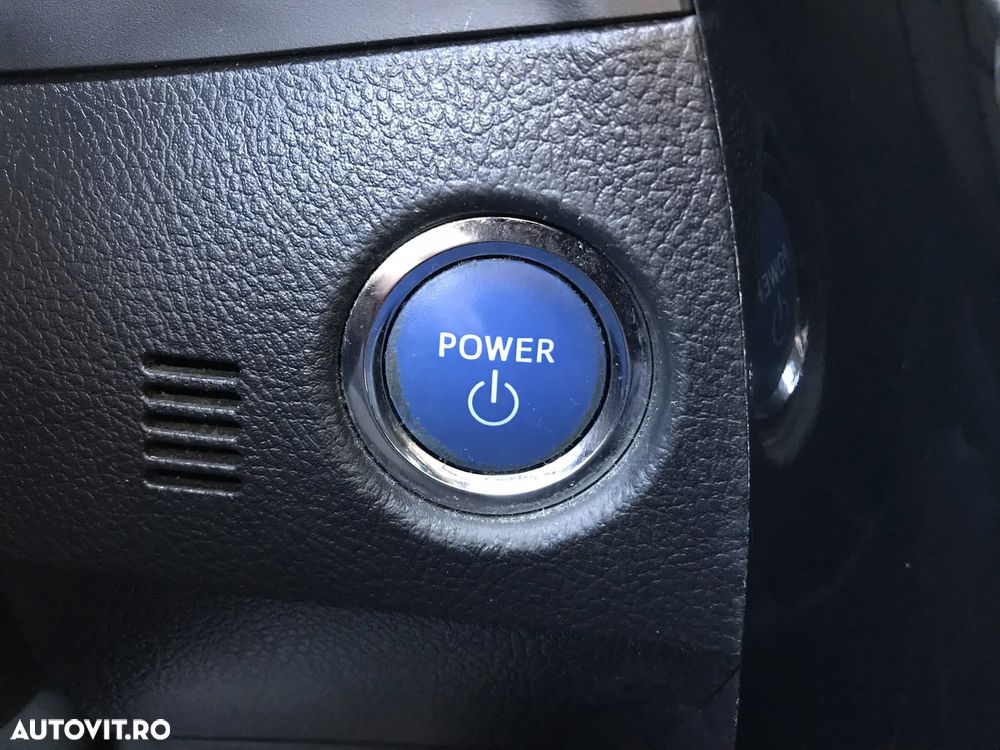 Toyota Auris 1.8 L VVT-i Sol+ - 24