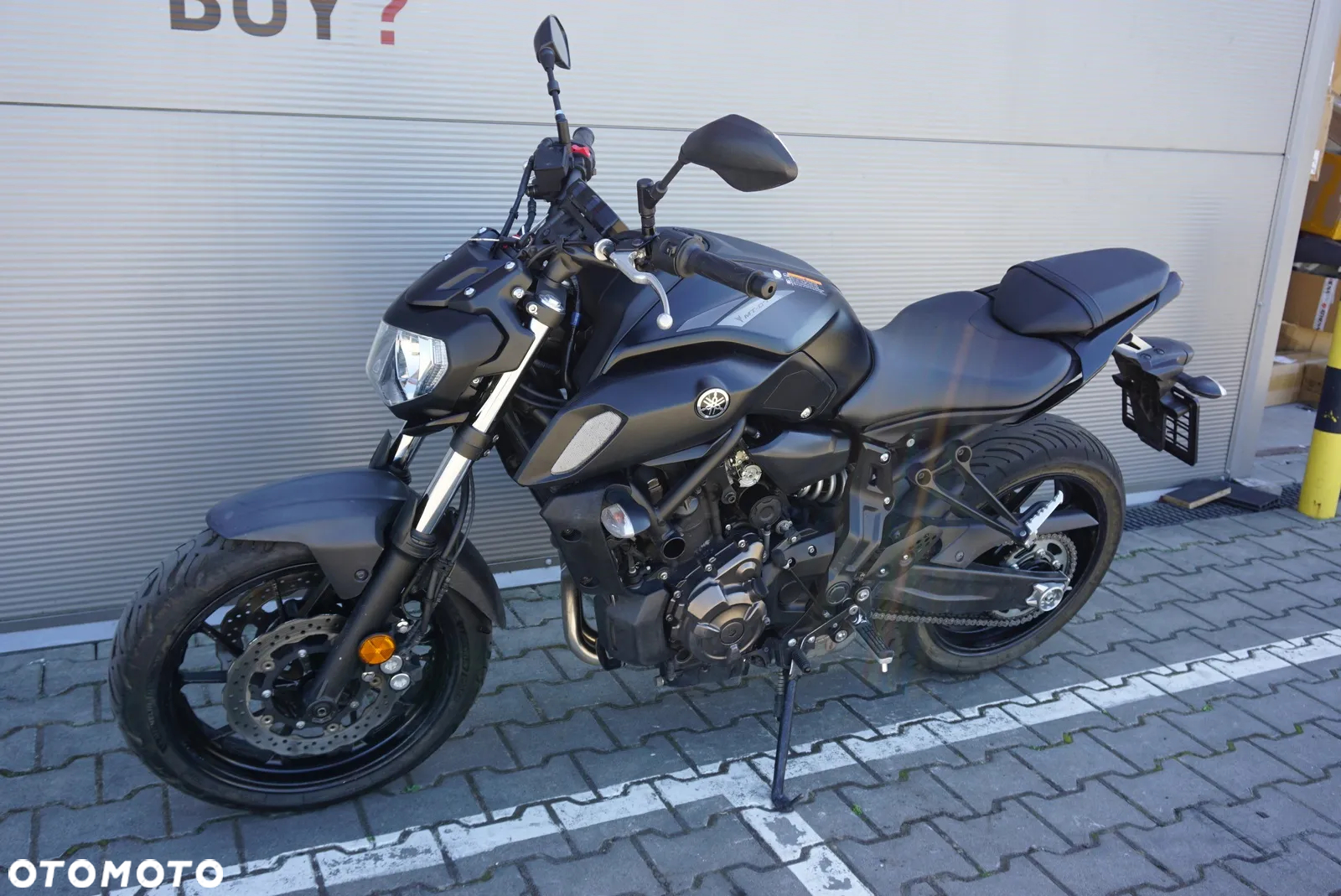 Yamaha MT - 8