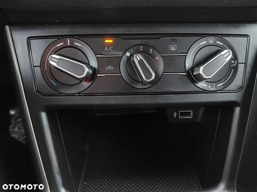 Volkswagen Polo 1.0 TSI Comfortline - 29