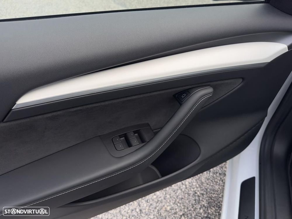 Tesla Model 3 Standard Range Plus RWD - 14