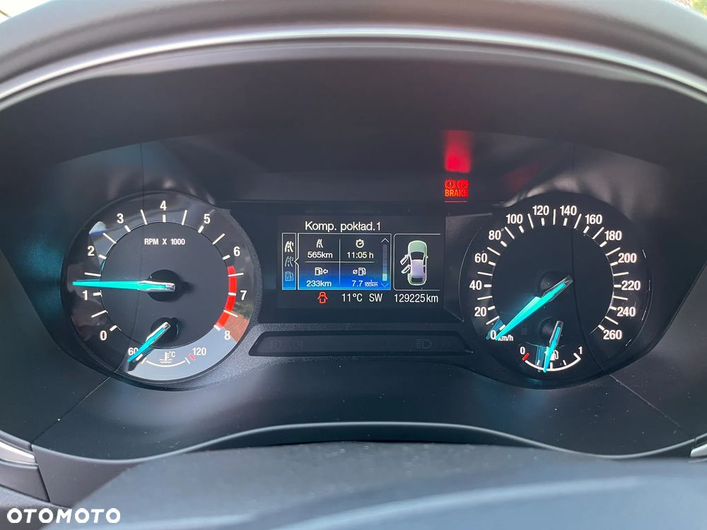 Ford Mondeo 1.6 T Gold X - 12