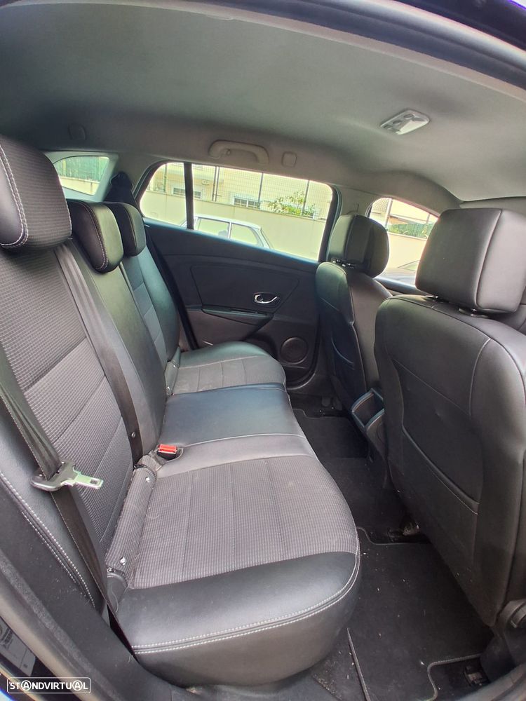 Renault Mégane Sport Tourer 1.5 dCi GT Line SS - 32