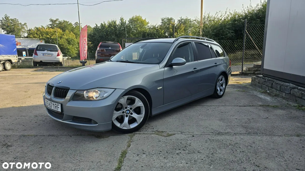 BMW Seria 3 318i Touring Edition Sport - 29