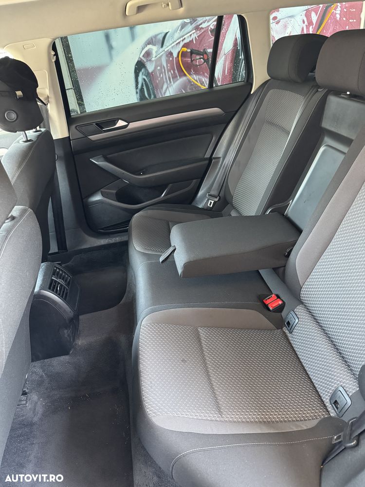 Volkswagen Passat - 5