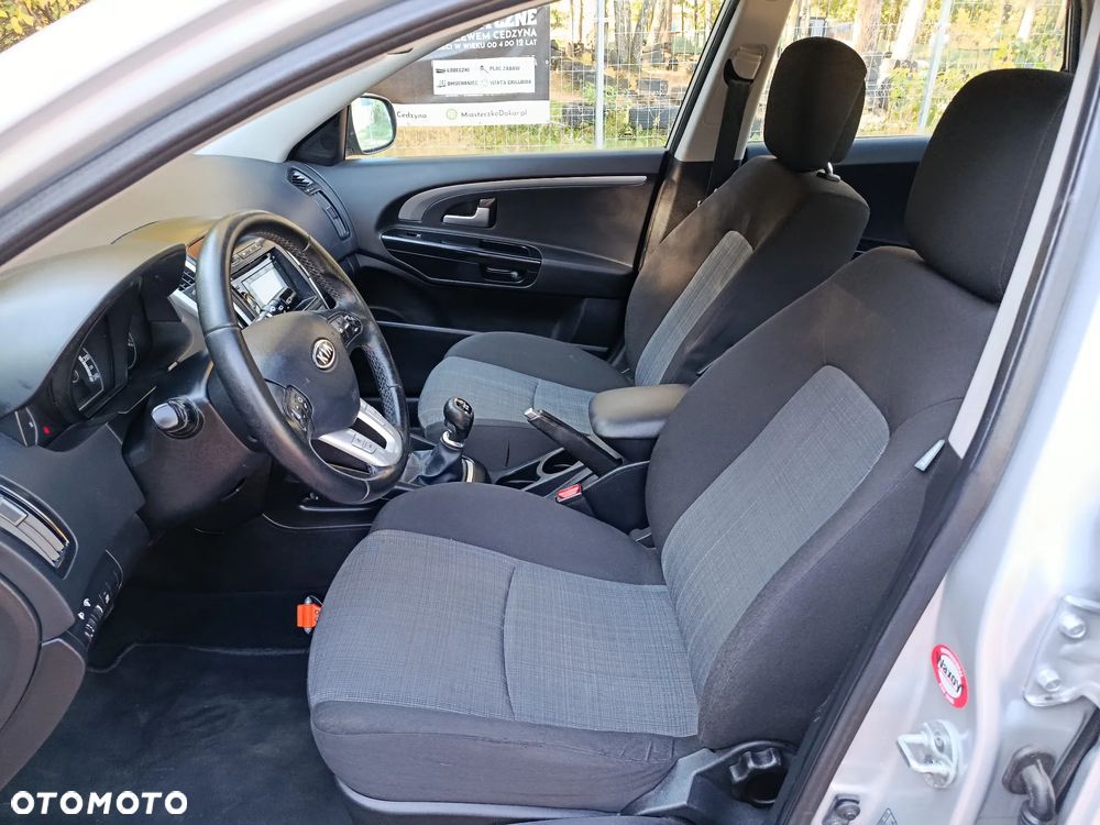 Kia Ceed 1.4 CVVT Spirit - 16
