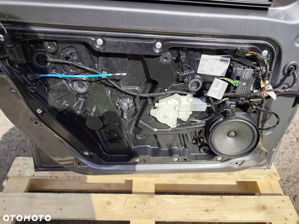 MERCEDES W176 LEWE PRZEDNIE DRZWI 787 ORYGINAŁ W KOLOR - 9