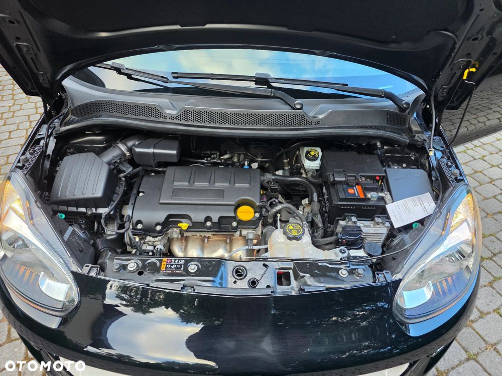 Opel Adam 1.2 Black Link - 29
