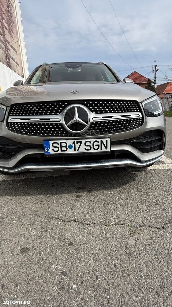Mercedes-Benz GLC - 1