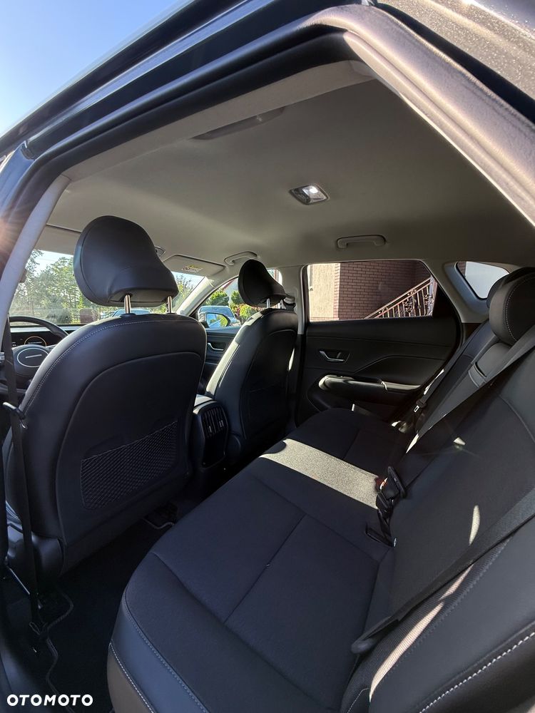 Hyundai Kona - 13