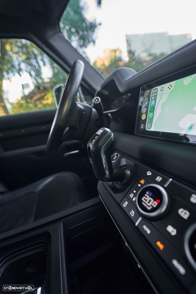 Land Rover Defender 110 P400e SE - 40