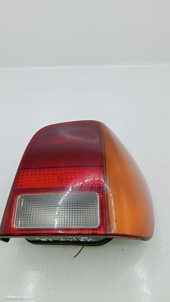 Farolim Stop Dto Volkswagen Polo (6N1) - 2