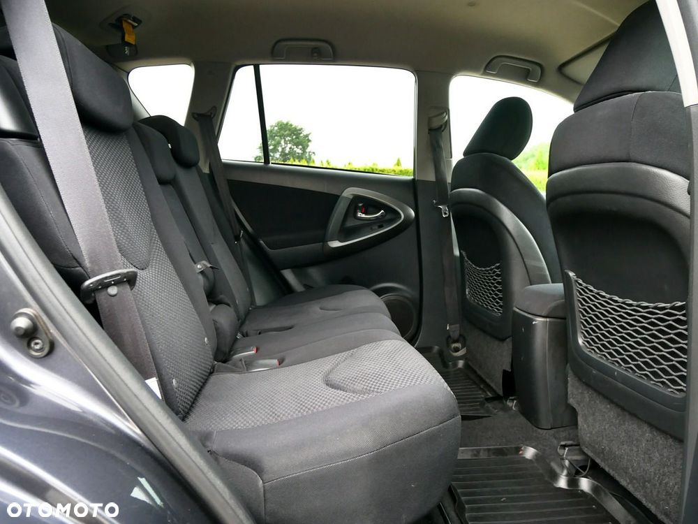 Toyota RAV4 2.0 4x4 Sol - 24