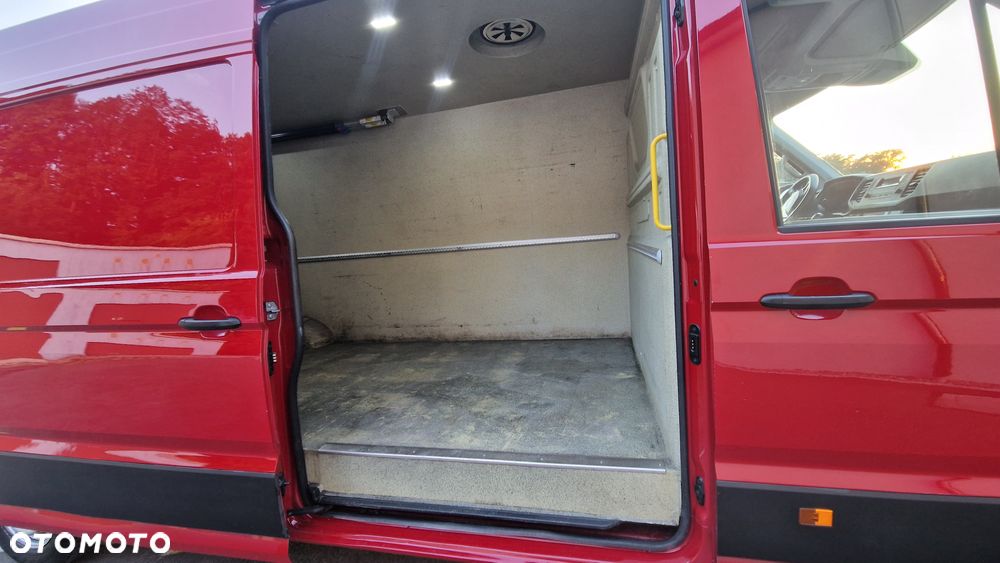 Volkswagen CRAFTER MAXI 2.0 DO PRZEWOZU KWIATÓW PODJAZD OCIEPLONA PAKA KLIMA NOWE OPONY - 17