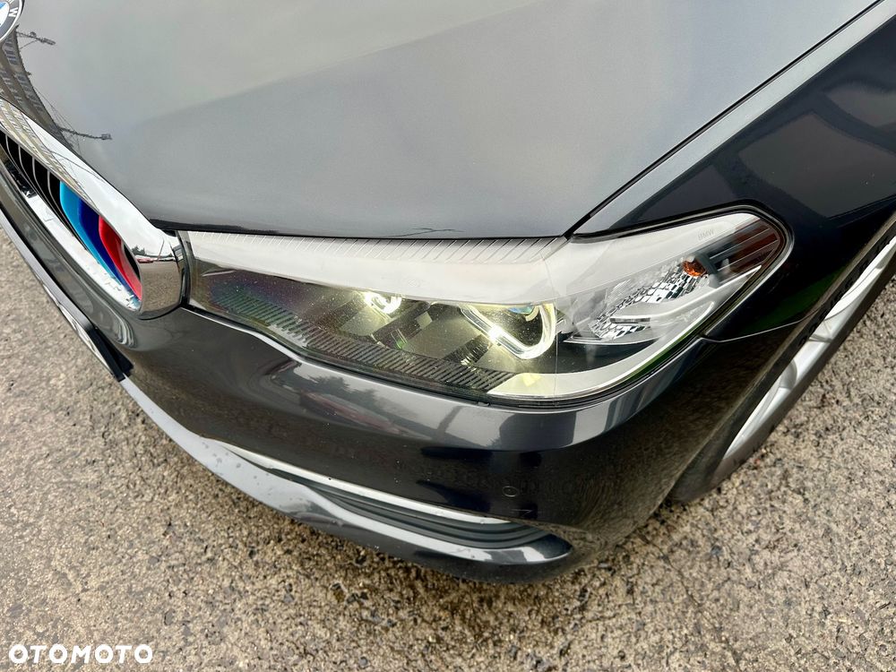 BMW Seria 5 520d xDrive Sport Line - 28