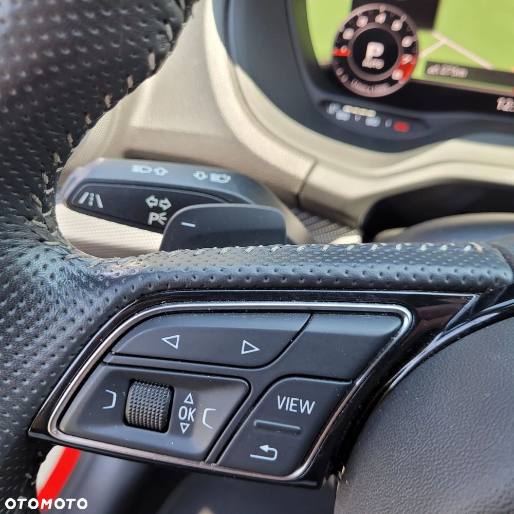 Audi SQ2 - 17