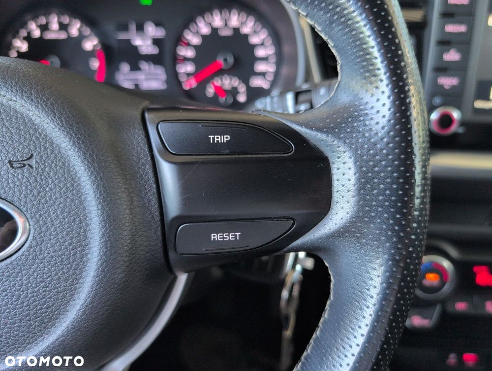 Kia Stonic - 21