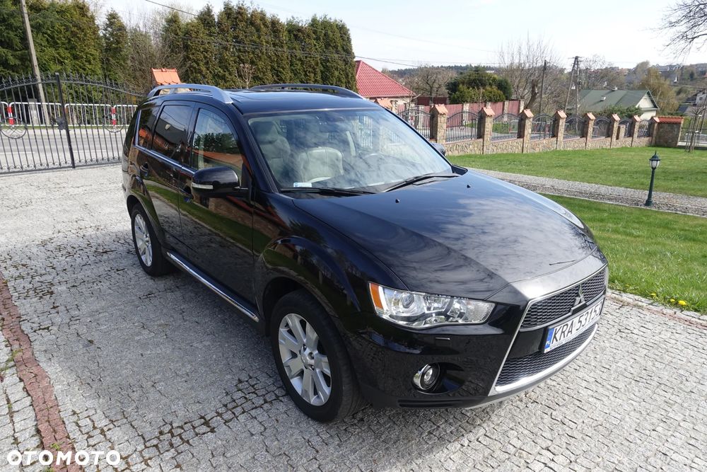 Mitsubishi Outlander 2.0 DID Intense + - 10