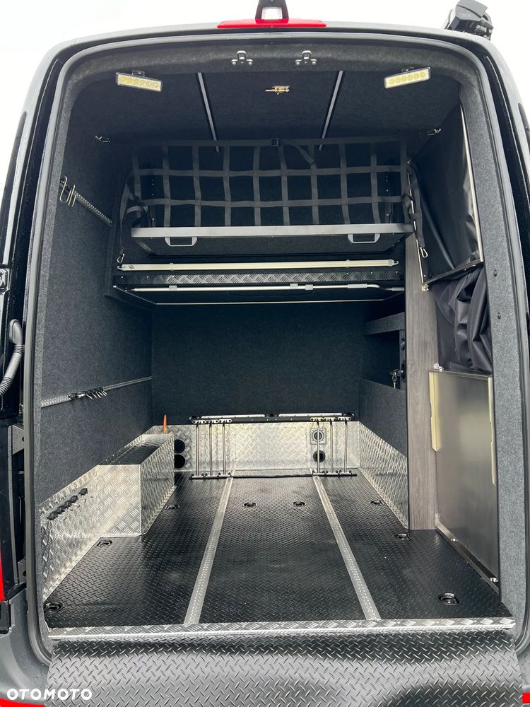 Mercedes-Benz Srinter Camper - 20