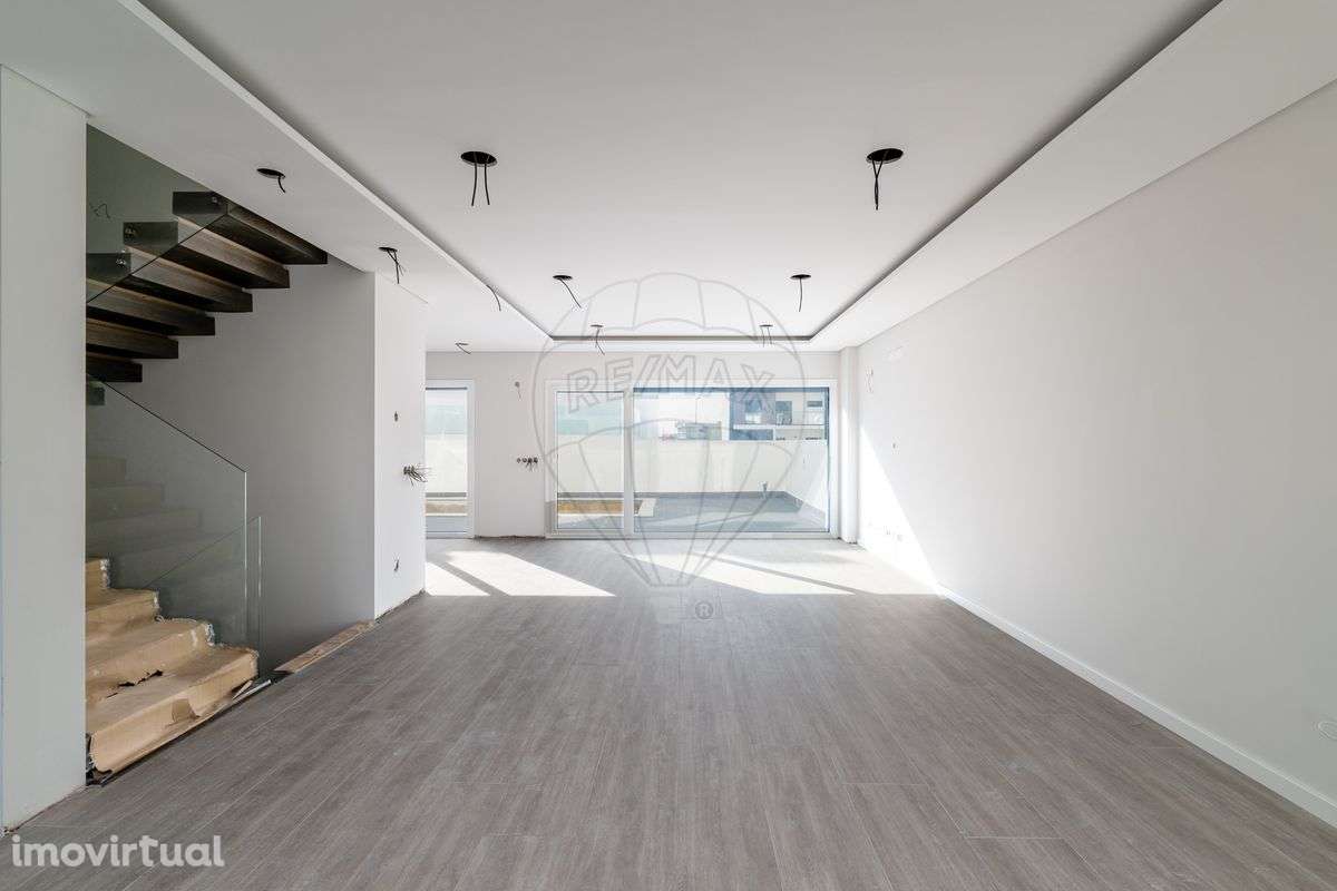 Moradia T4 para venda - Grande imagem: 2/35