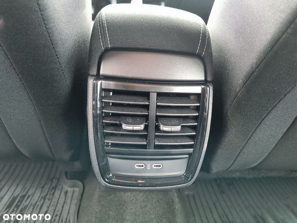 Skoda Kamiq 1.0 TSI Edition 130 DSG - 37