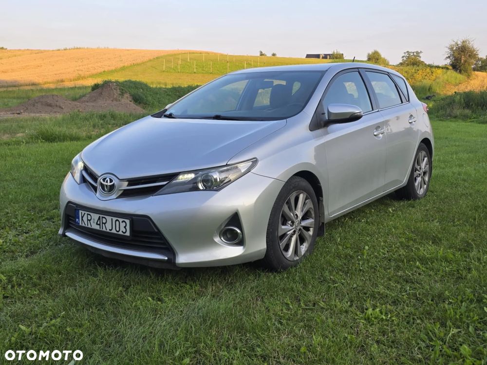 Toyota Auris 1.6 Premium MS - 1