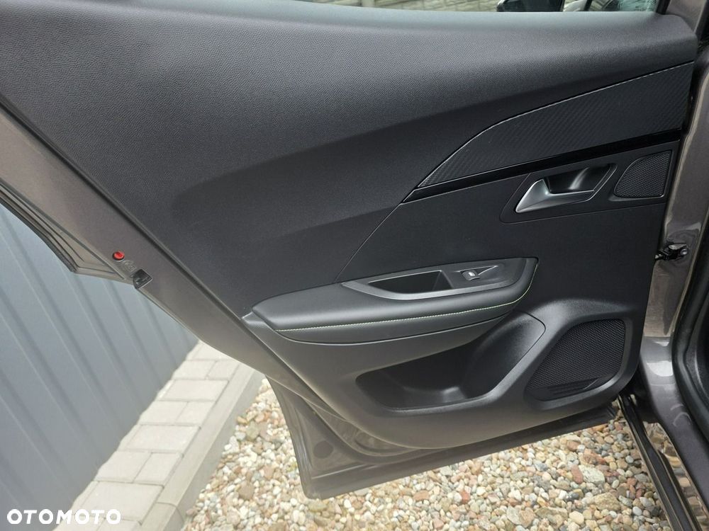 Peugeot 2008 1.2 PureTech GT Pack S&S EAT8 - 41