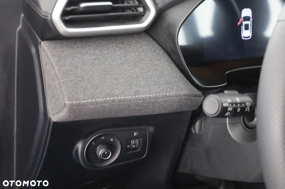 MG ZS 1.5 HEV+ Standard - 13