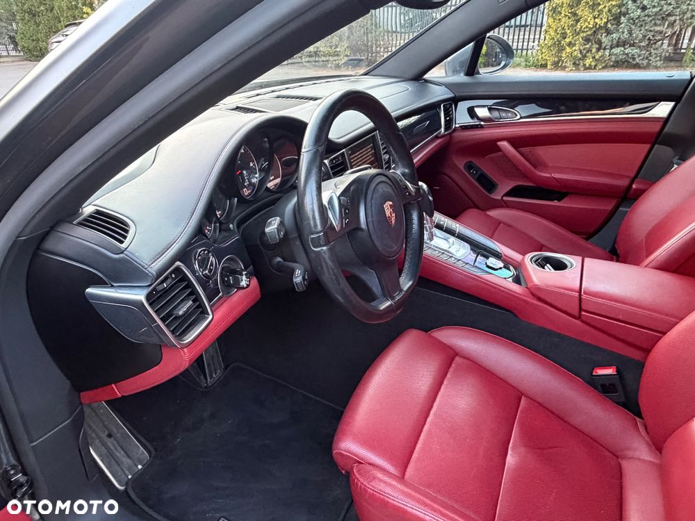 Porsche Panamera - 28