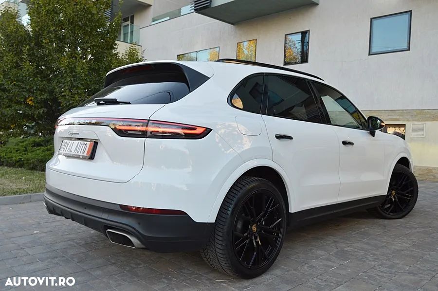 Porsche Cayenne Tiptronic S Platinum Edition - 17