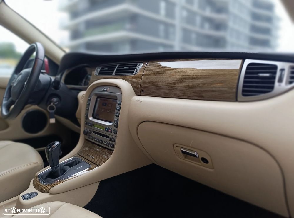 Jaguar X-Type 2.2 D Exclusive Aut. - 21