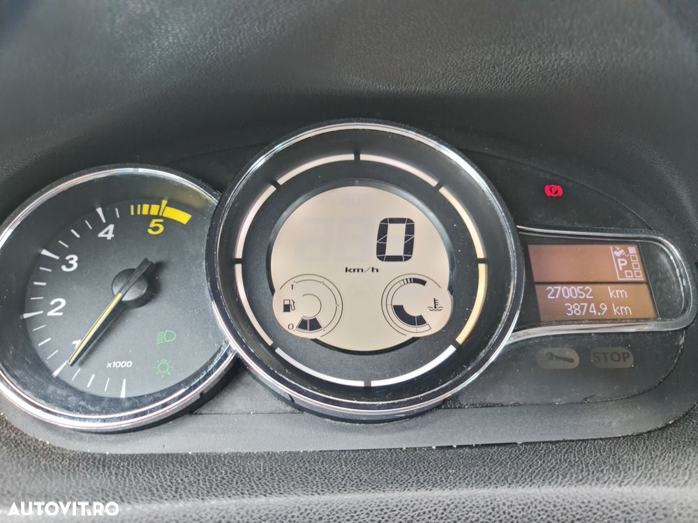 Renault Megane dCi 110 FAP EDC Bose Edition - 21