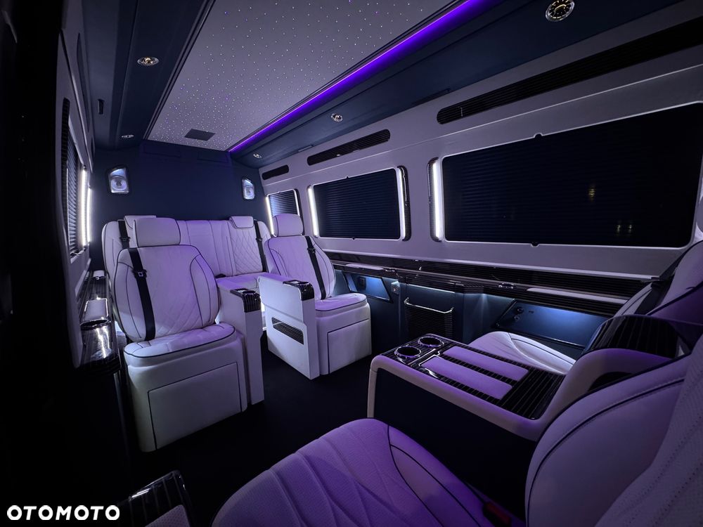 Mercedes-Benz Sprinter - 29