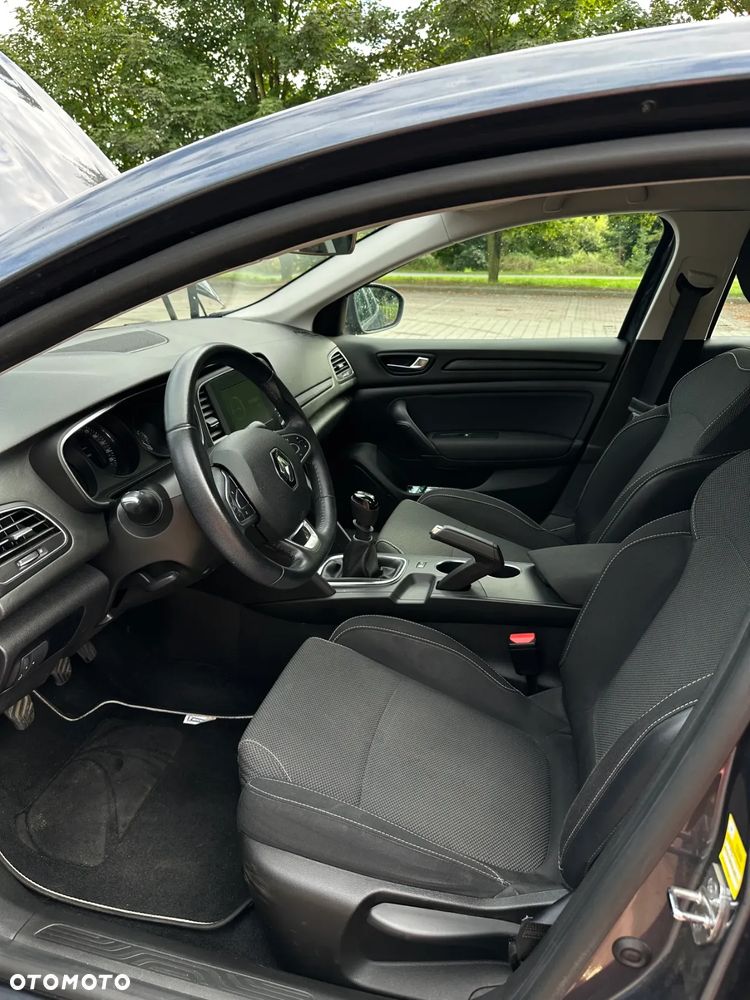 Renault Megane 1.5 dCi Zen - 12