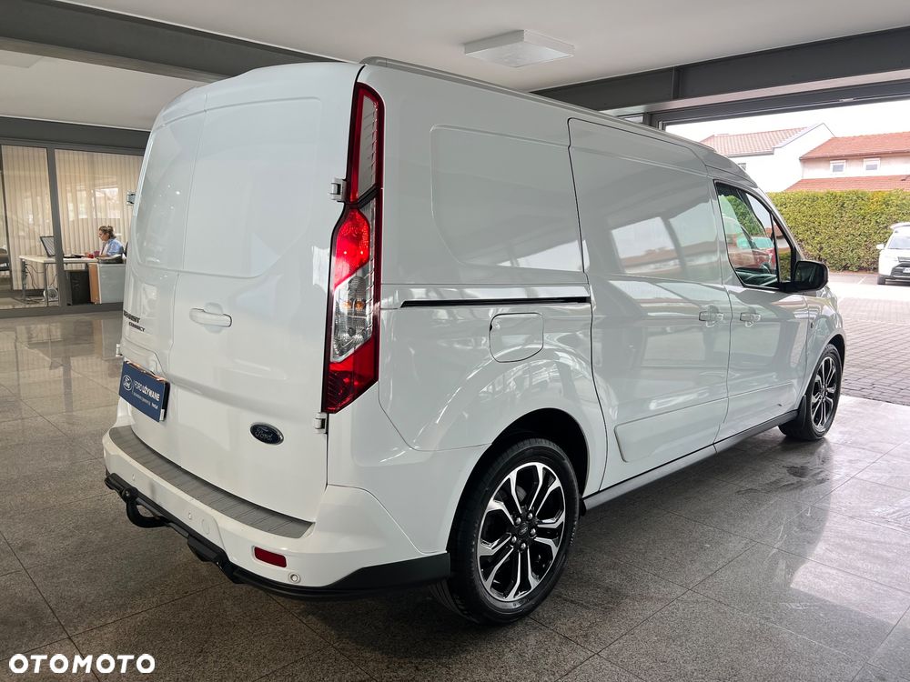 Ford Transit Connect - 16
