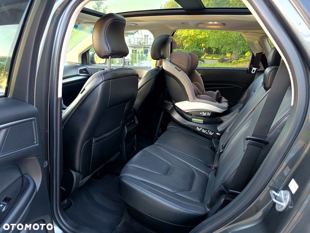 Ford Edge 2.0 TDCi Twin-Turbo 4WD Titanium - 32