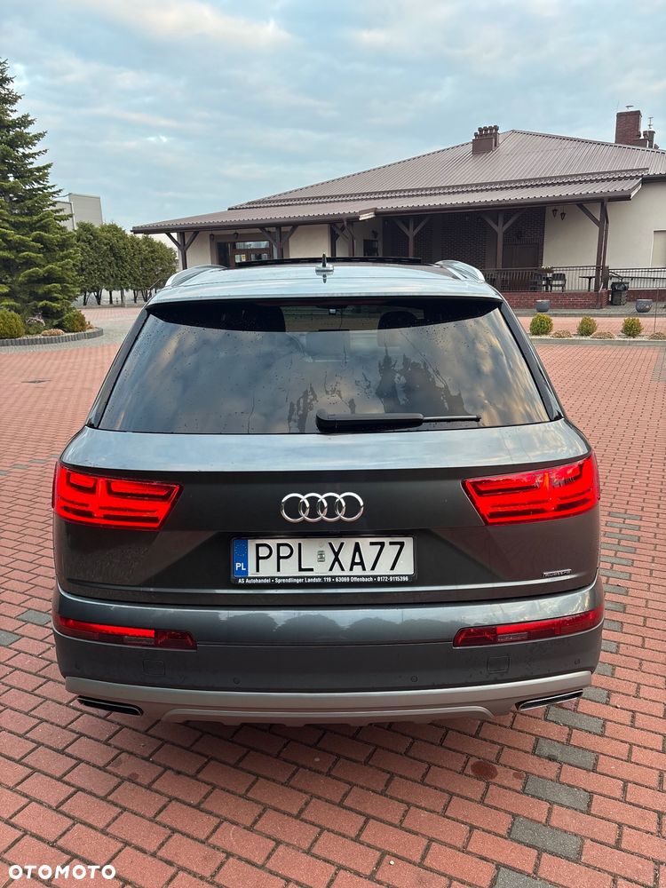Audi Q7 - 7