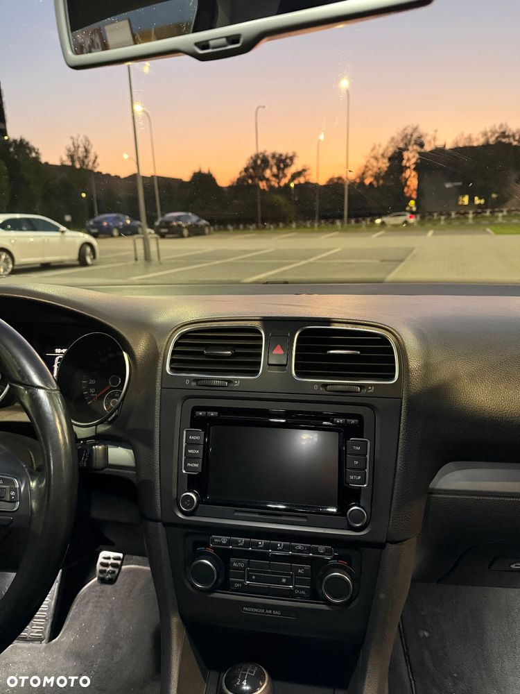 Volkswagen Golf - 10