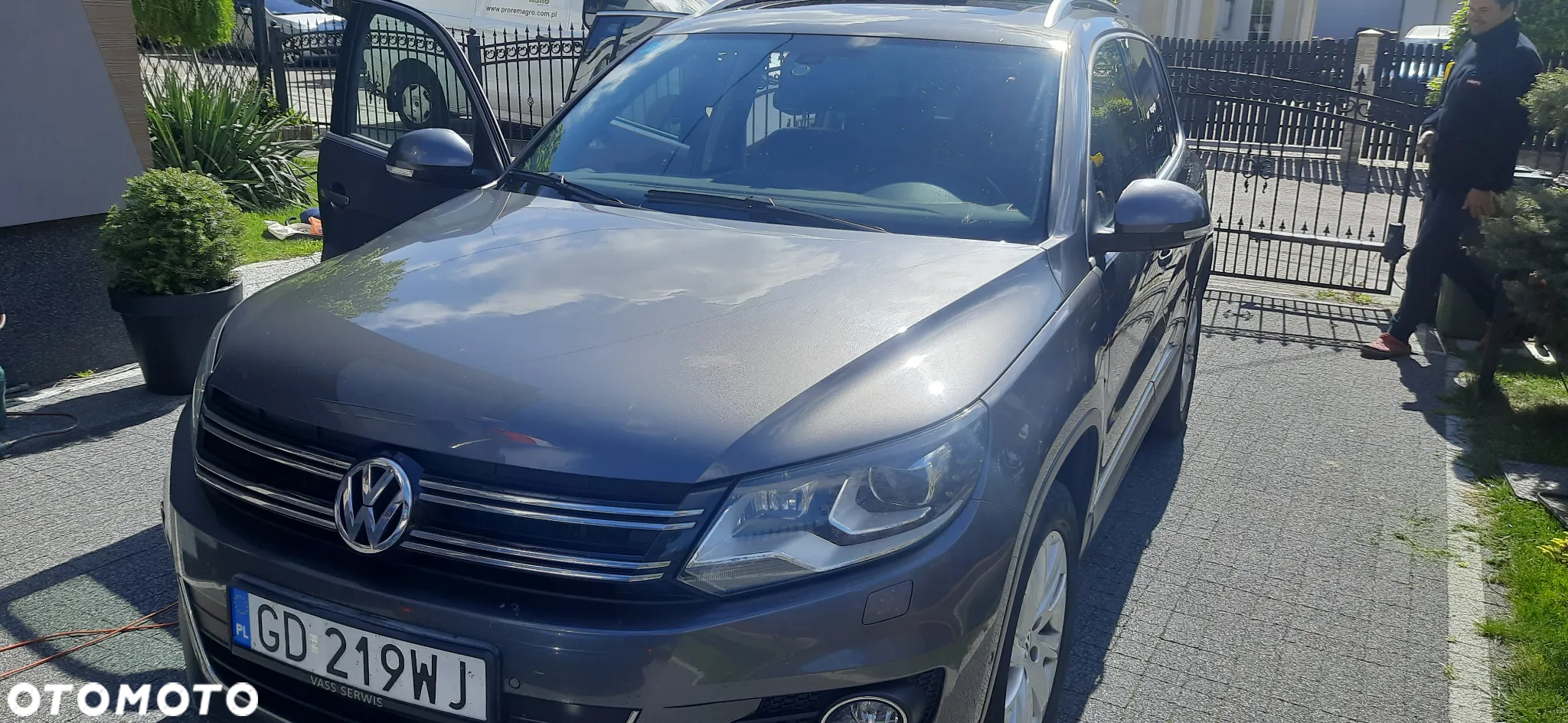 Volkswagen Tiguan - 11