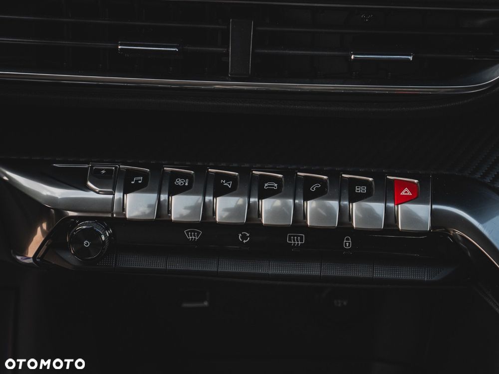 Peugeot 3008 Hybrid4 300 e-EAT8 Allure - 24