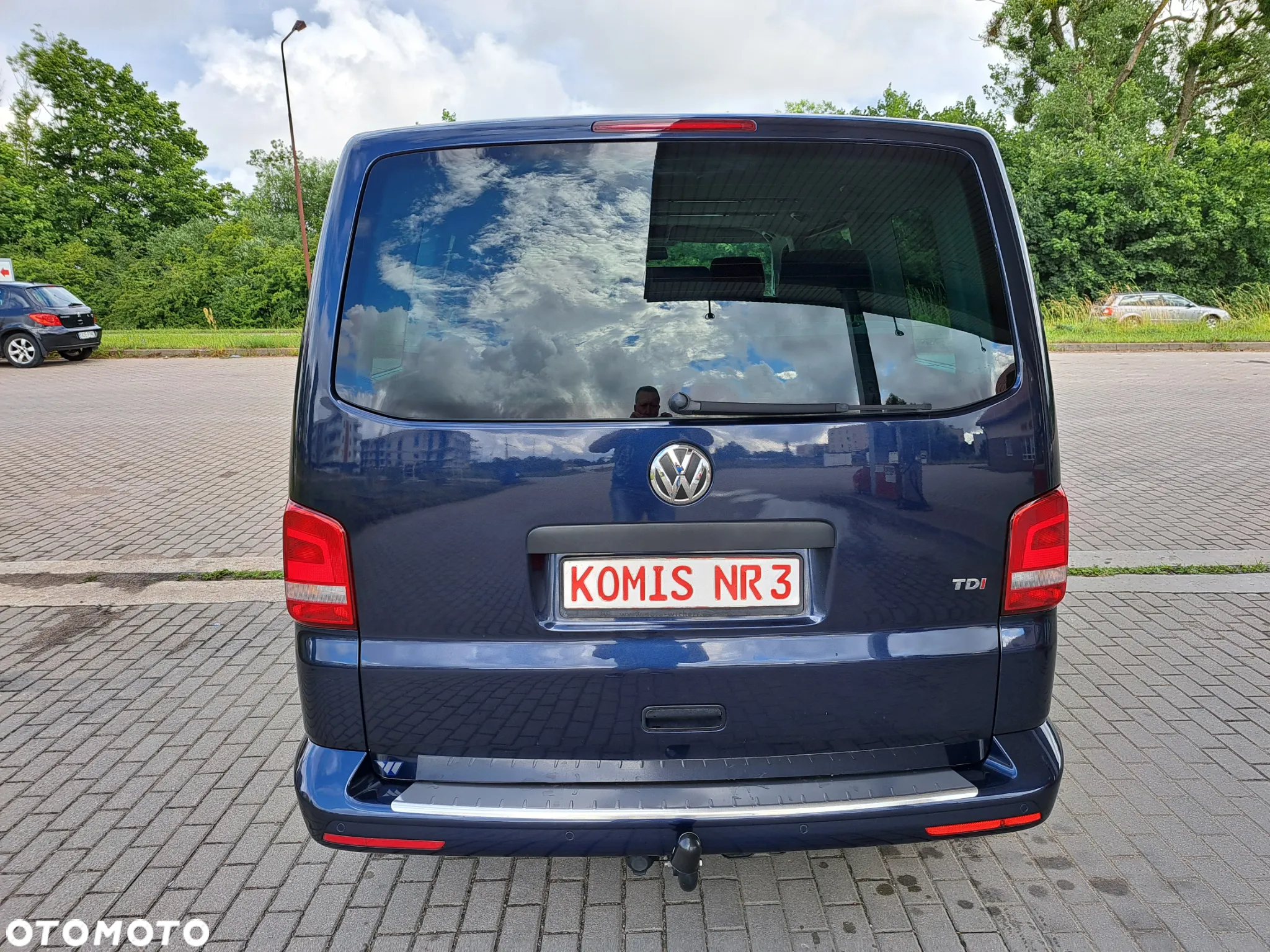 Volkswagen Multivan - 11