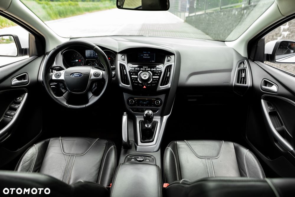 Ford Focus 1.6 EcoBoost Start-Stopp-System Titanium - 28